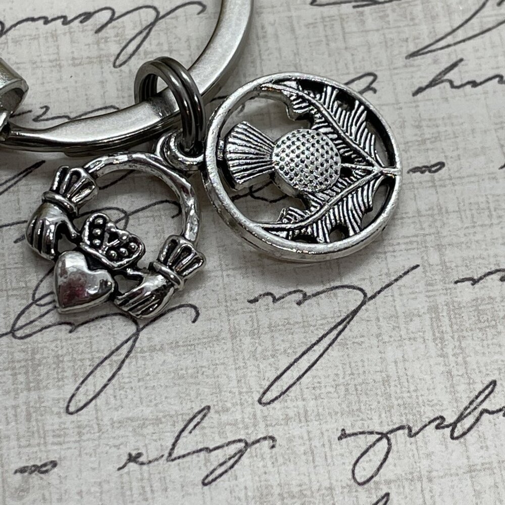 Scottish Thistle Keychain Key Claddagh Heart Gift Box Necklace Irish Crown New - Picture 5 of 16